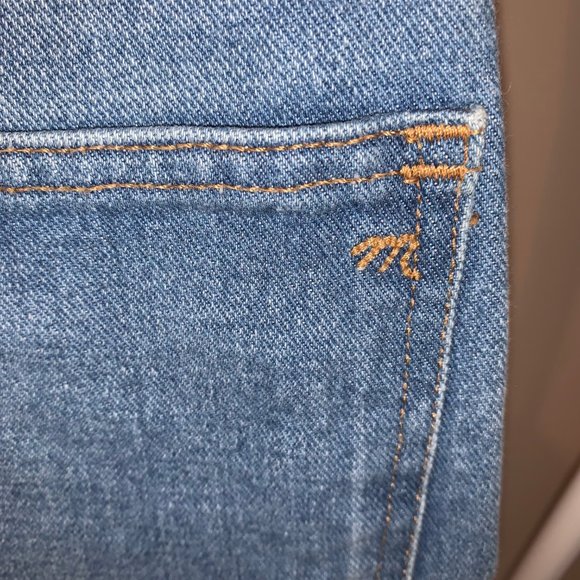Madewell The Perfect Jean Short: Step-Hem Edition - Picture 4 of 6